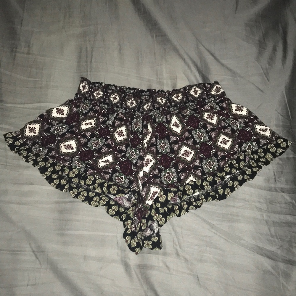 Full tilt women’s shorts